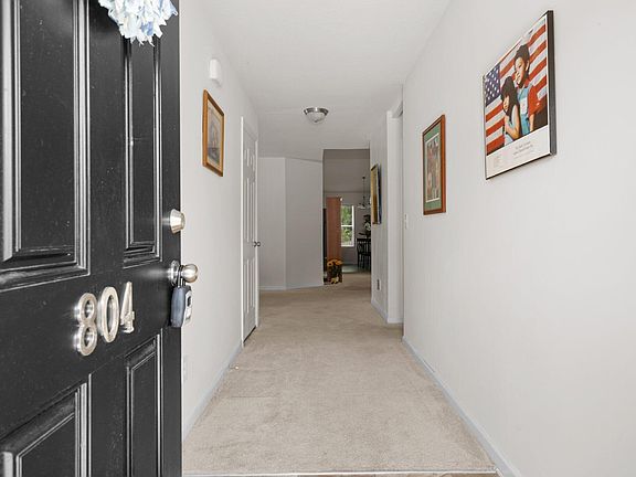 3rd image of 804 Thornberry Court Spg