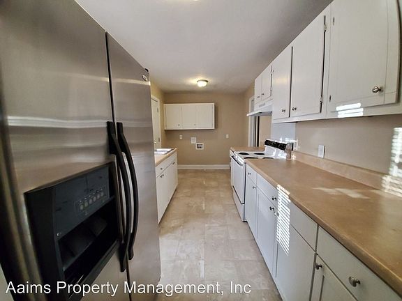 3rd image of 2065 Osceola Dr