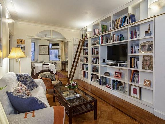4th image of 39 E 79th St APT 2A