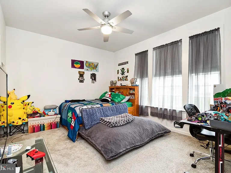 32 Chalice Flower Ct — Photo 14