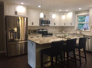 13 Beechwood Rd, Stamford, CT 06905