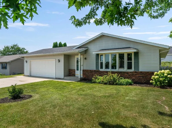 412 South Lincoln DRIVE, Howards Grove, WI 53083