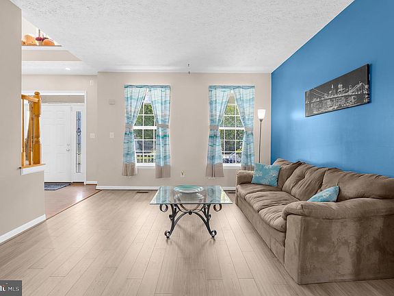 3rd image of 1213 Maritime Cir