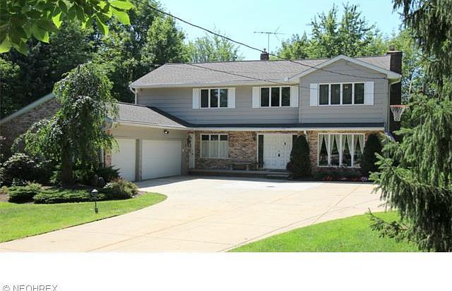 1st image of 29676 Fairmount Blvd