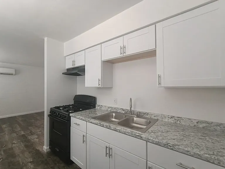 6423 S 10th St #3 — Photo 3