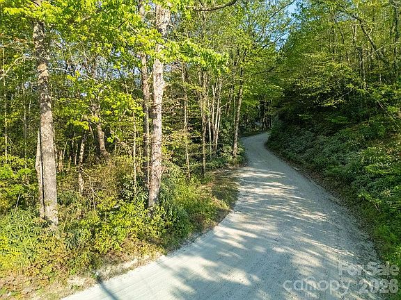 3rd image of 27 Eastatoe Gap Rd