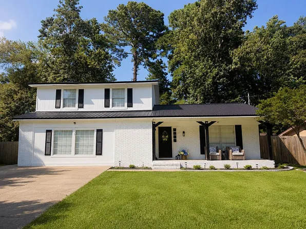 405 Pine Hills Dr, Dothan, AL 36301