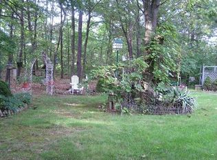109 Barretts Ave, Holtsville, NY 11742
