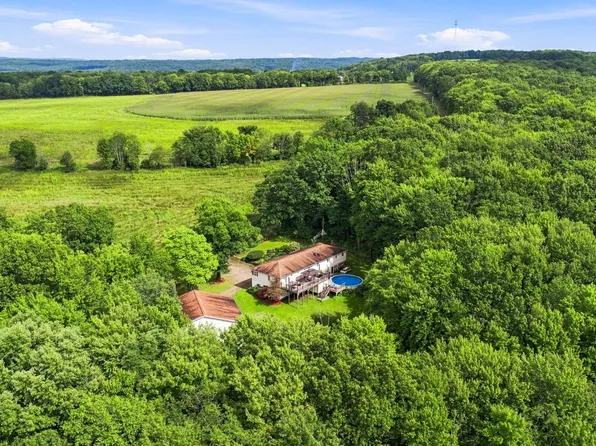 16737 Round Top Rd, Meadville, PA 16335