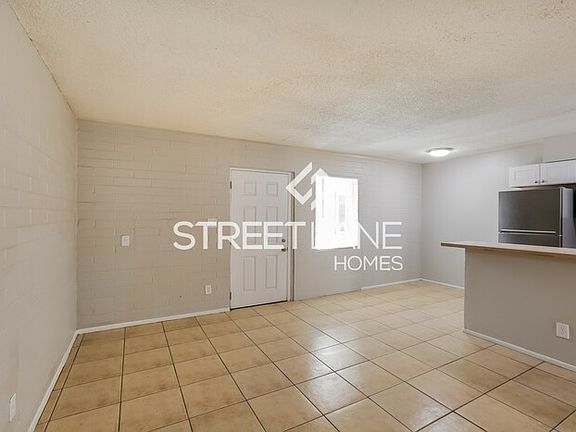 5th image of 6724 W Palmaire Ave #3