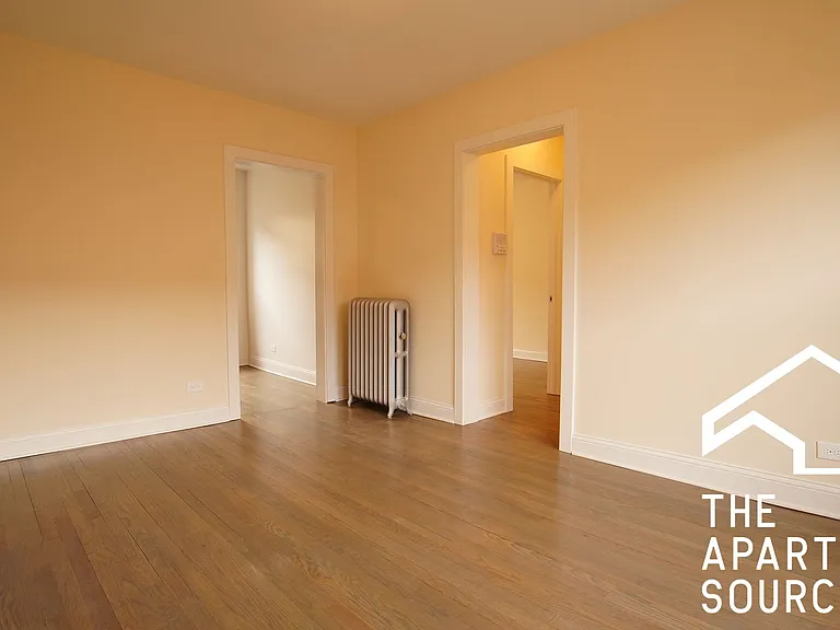 2643 N Spaulding Ave #3W — Photo 2