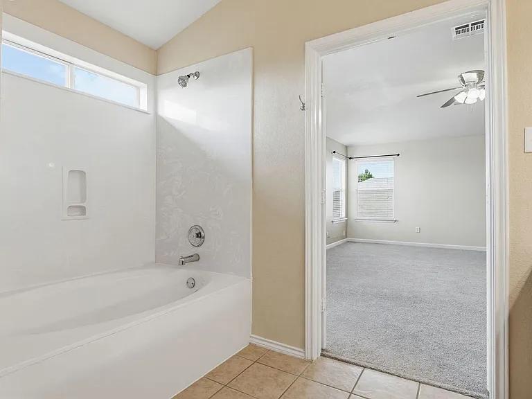 4603 Sydney Harbour Ct — Photo 13