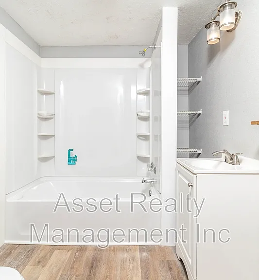 2638 Barton St — Photo 22