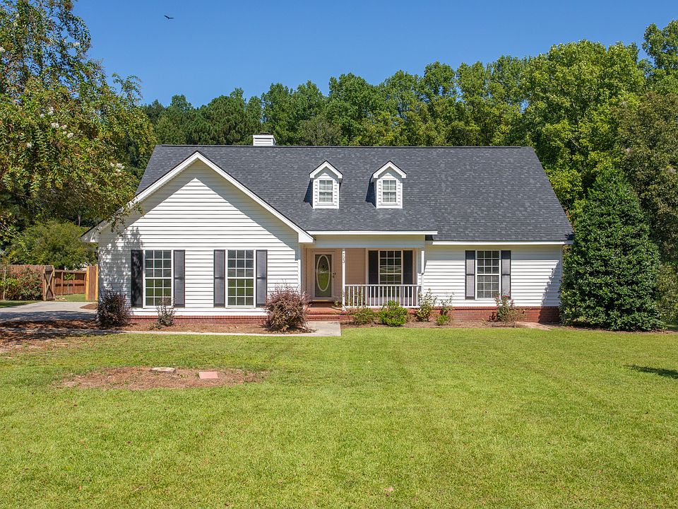 1st image of 723 Ogeechee Dr E