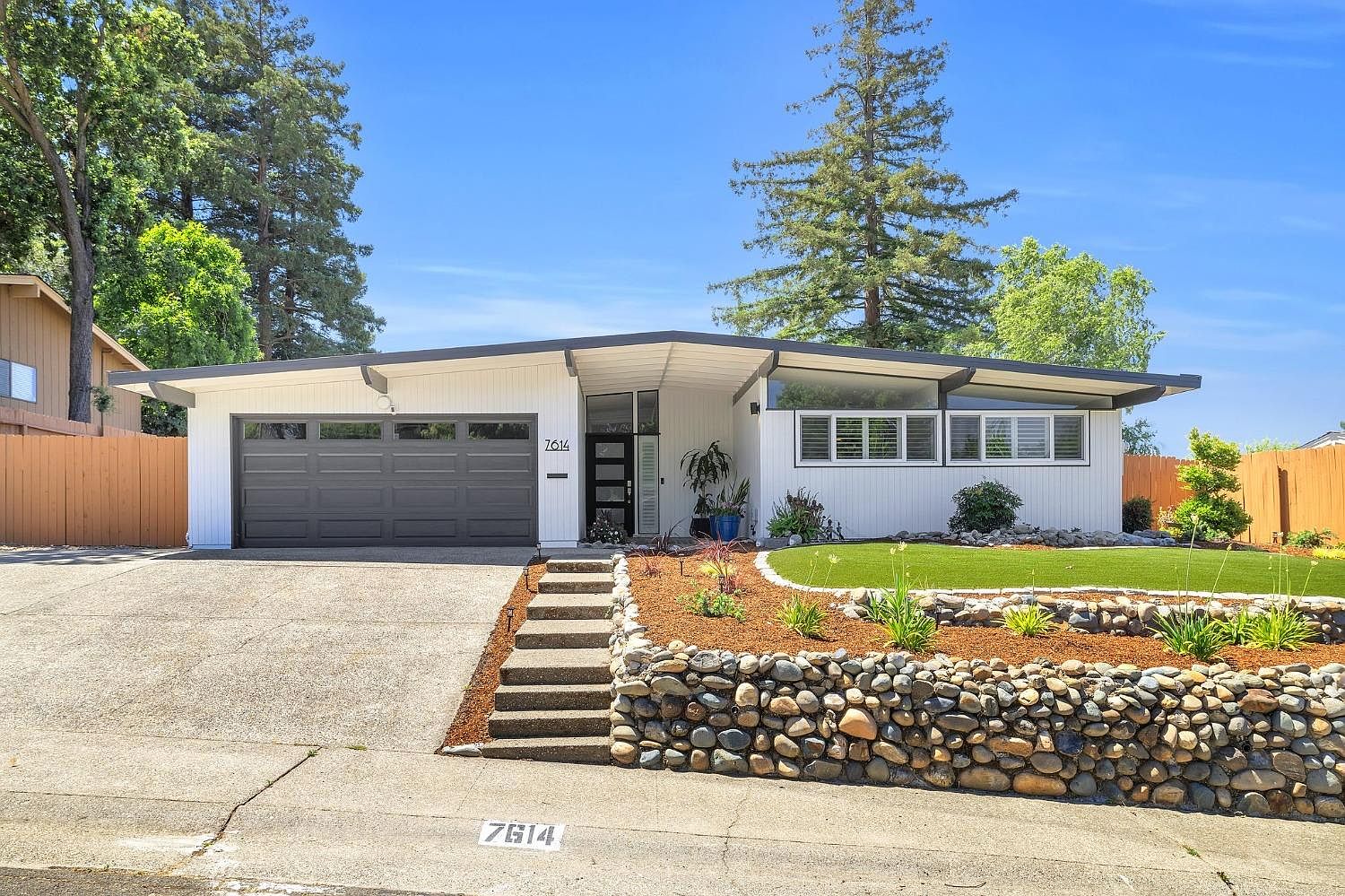ふほん 7614 Northeast Cir, Citrus Heights, CA 95610 | Zillow