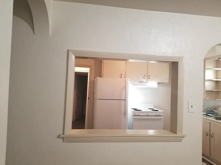 1 bed, 1.0 bath, $850 — Photo 14