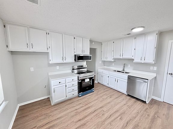 4th image of 7830 Quito Rd