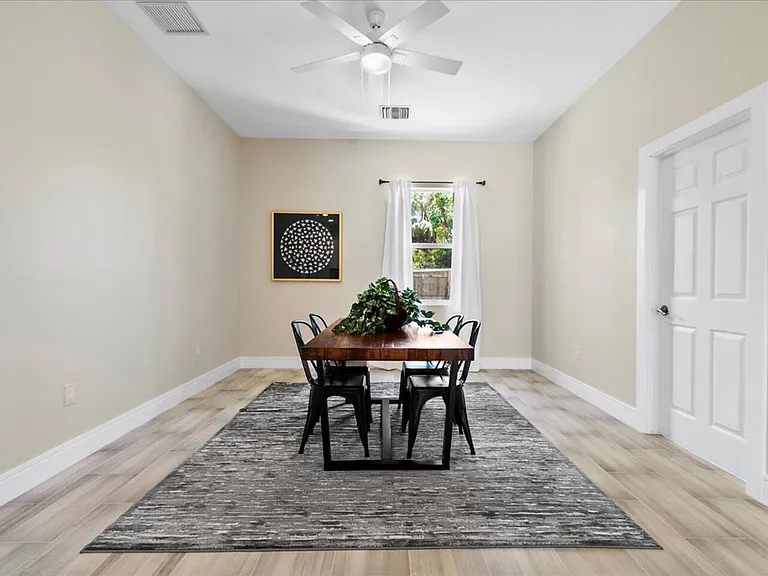 818 Foresteria Dr — Photo 12