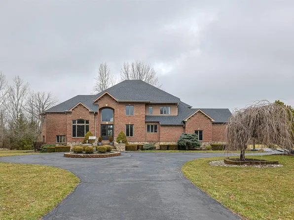 2822 Golden Fox Trl, Lebanon, OH 45036