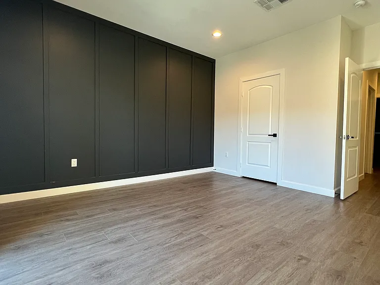 926 Warwick Ave — Photo 21