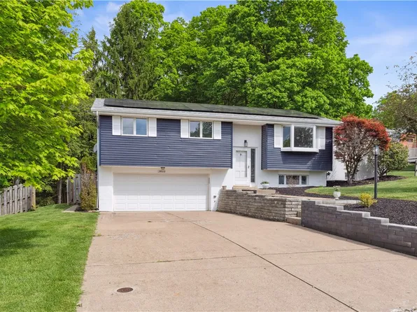 3420 Fawn Valley Ln, Finleyville, PA 15332
