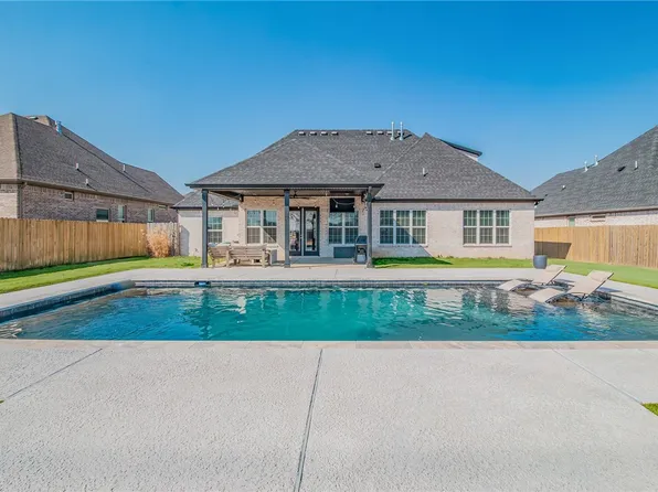 605 Stone Ridge St, Lowell, AR 72745