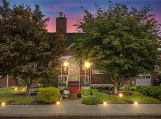220 S Allen Ave, Donora, PA 15033