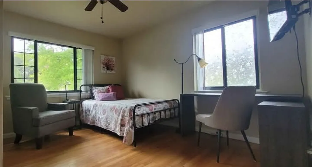 1321 Los Molinos Way — Photo 2