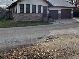 840 E Homeland Ct, Beloit, WI 53511