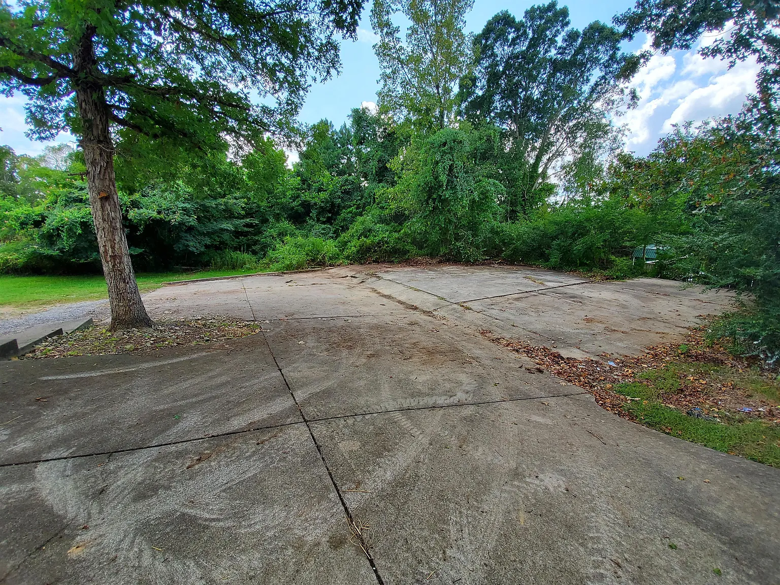 118 N Poole St - B — Photo 4