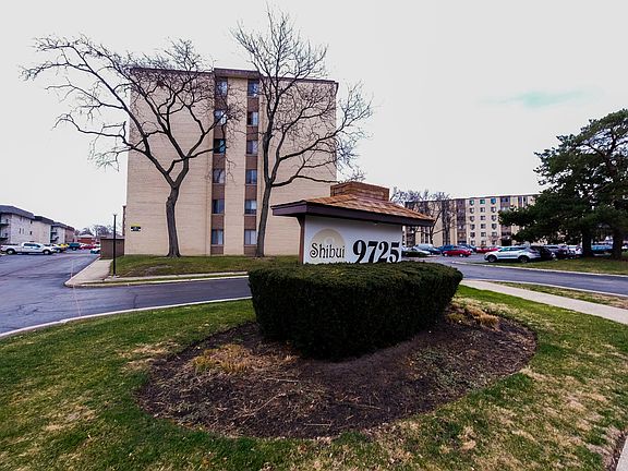 2nd image of 9725 S Karlov Ave APT 509