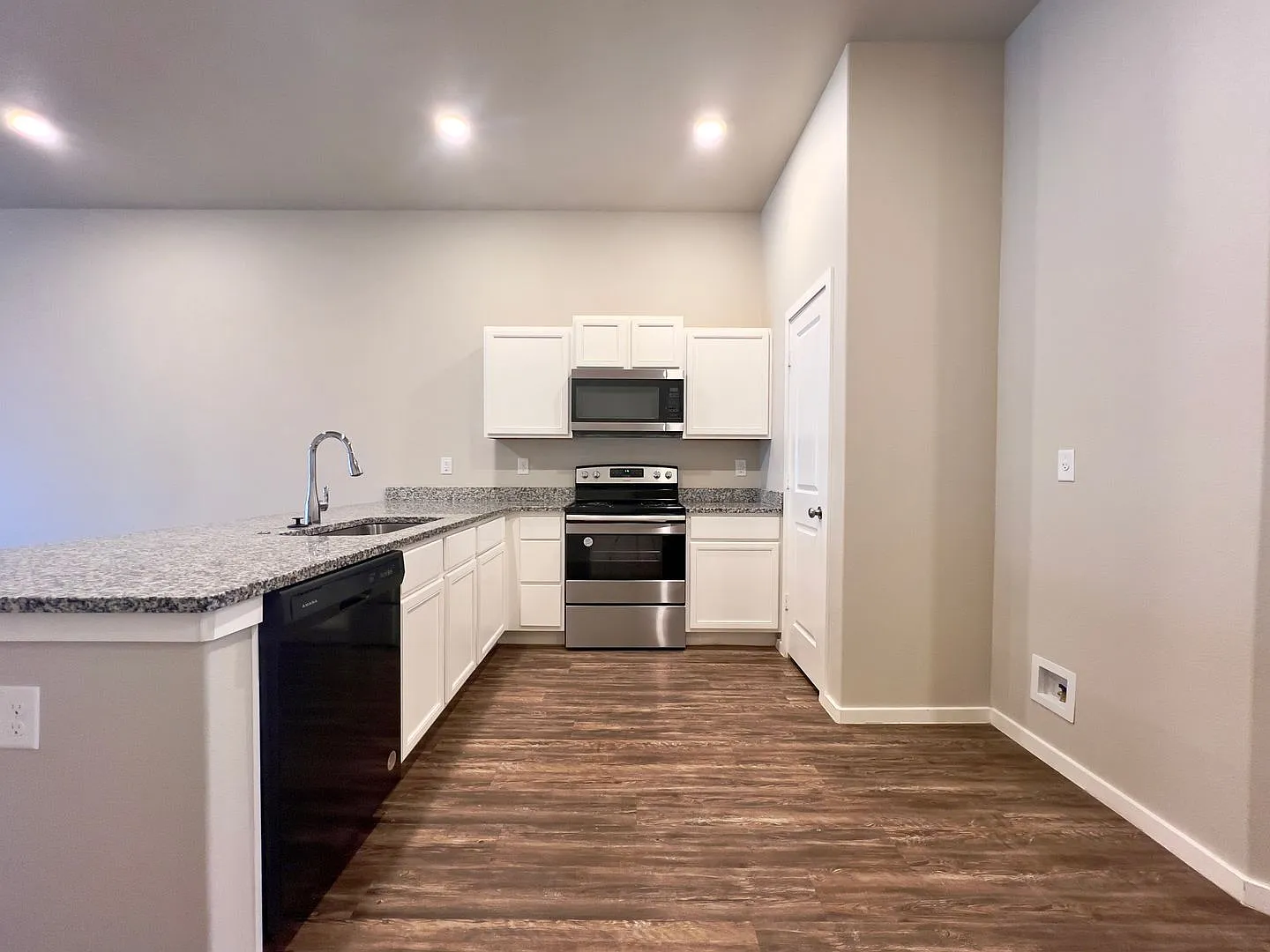 PM1 - 2120 N Ave K - TNT — Photo 4