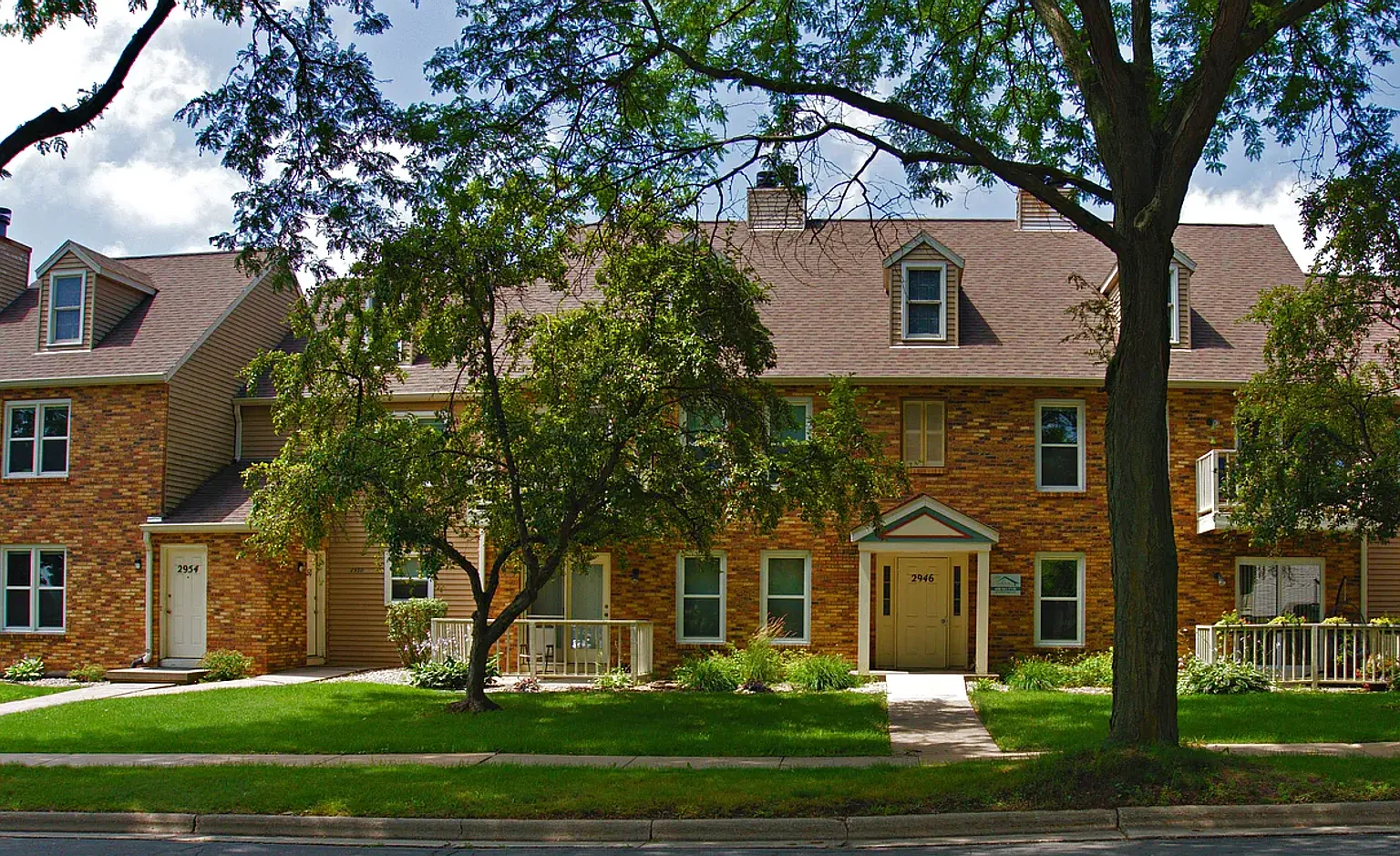 Rock Apartments 2 — Photo 2