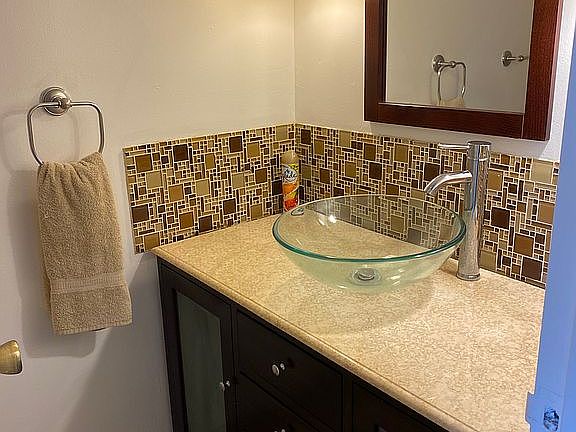 5th image of 7620 Carlyle Ave APT 407