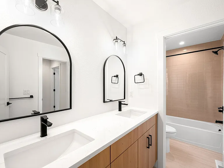 4656 W 9th Ave — Photo 21