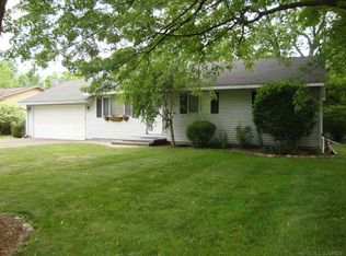2736 Dearborn Ave, Rochester Hills, MI 48309
