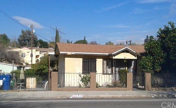 928 El Paso Dr. 2 bedroom 1 bath house.