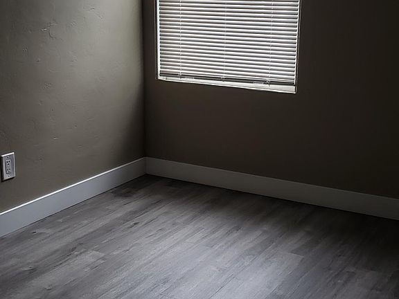 3rd image of 4353 Utah St