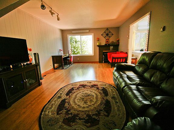 2nd image of 114 John Kirk Ct