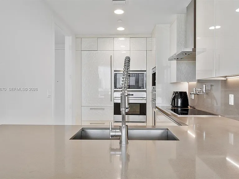 17475 Collins Ave #504 — Photo 12