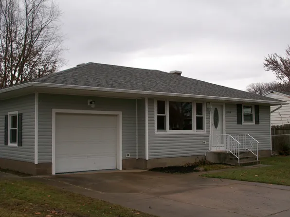 3017 McKee Rd, Erie, PA 16506