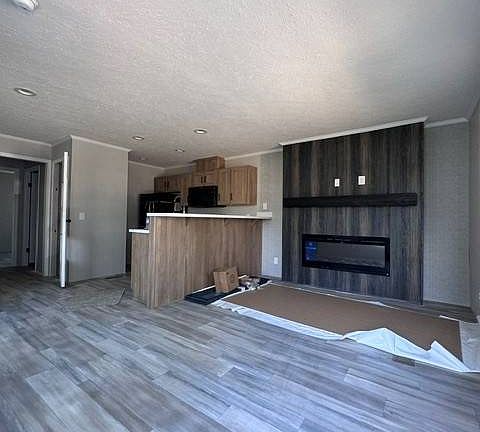 2nd image of 640 State Highway 248 #8A