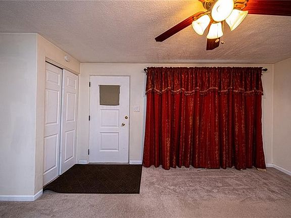 5th image of 412 Dennison Dr
