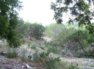 107 Alamo Rd, Fredericksburg, TX 78624