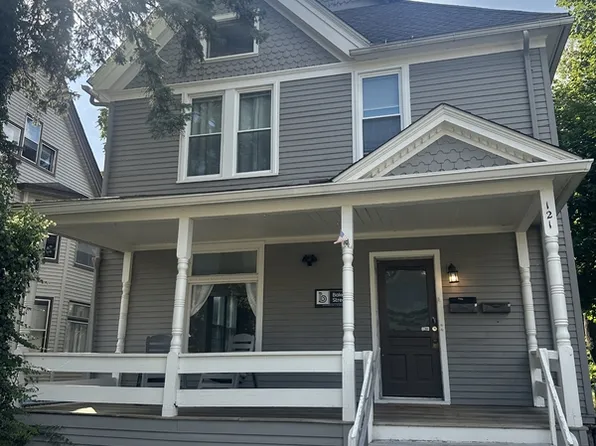 121 College Pl APT 1, Ypsilanti, MI 48197