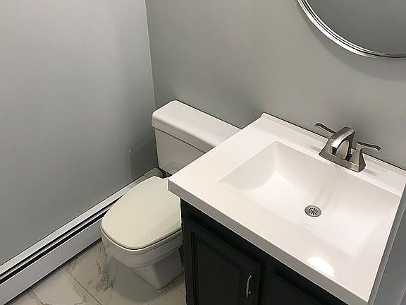 2nd image of 17 Orange St