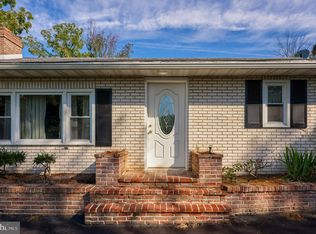 155 Delp Rd, Lancaster, PA 17601