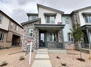 21111 E 67th Ave, Aurora, CO 80019