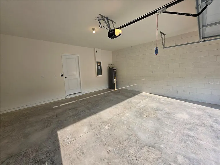 1013 Champion Ridge Dr — Photo 16
