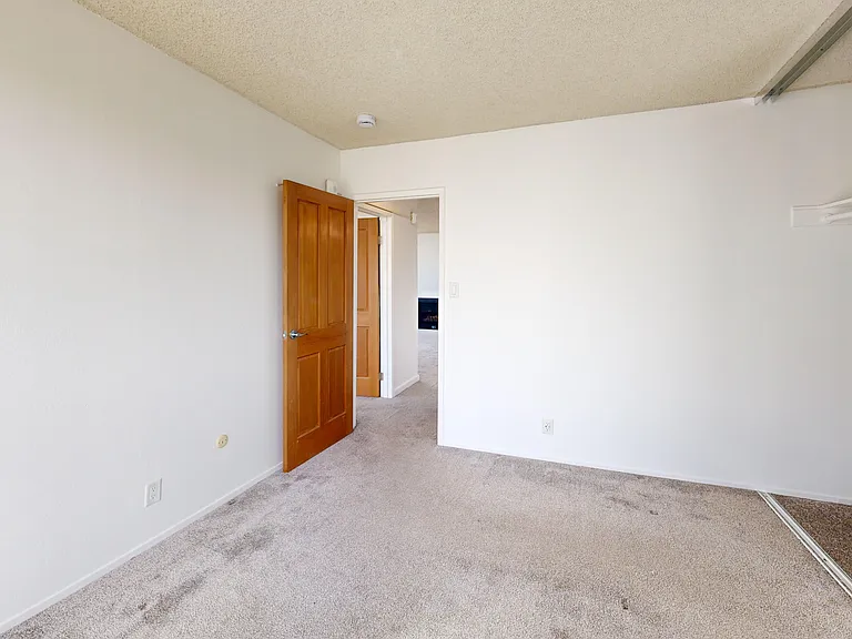 1690 Broadway Street — Photo 17